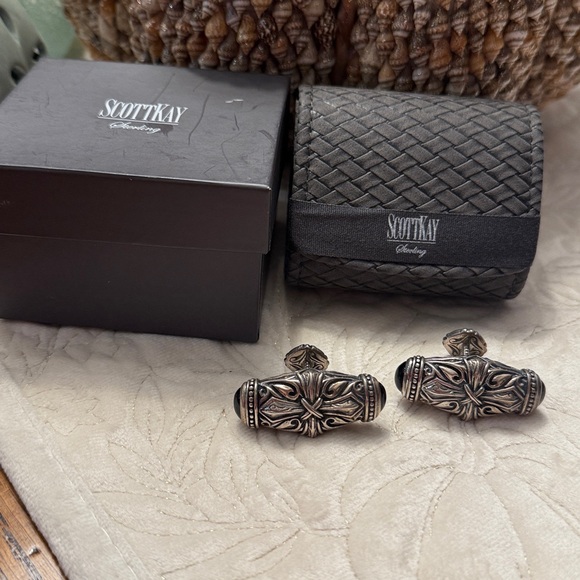 Scott Kay Sterling Silver and Black Onyx cuff links - Picture 3 of 10